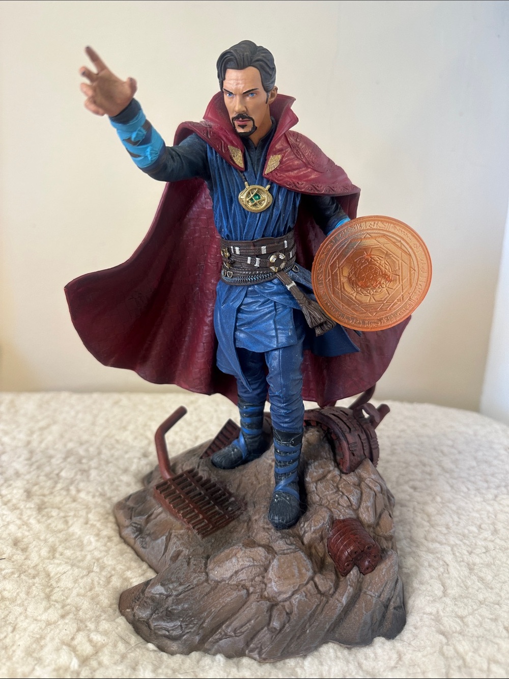 Doctor Strange Marvell’s Collectible Figurine - Blue & Burgundy Cloak pre-owned